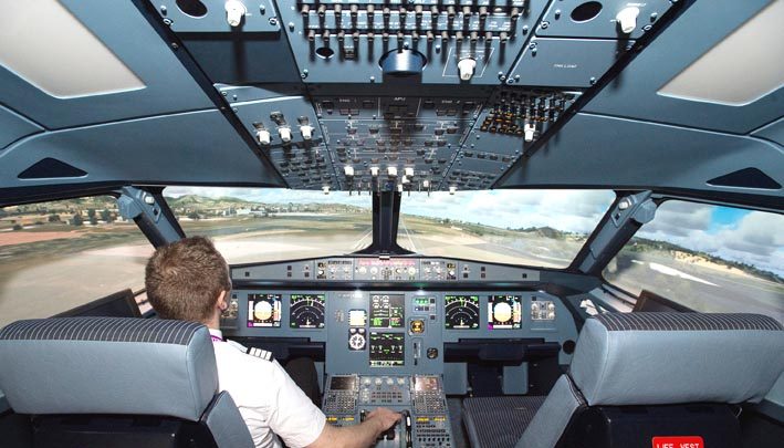 femme pilote avion de ligne simulateur vol lorraine metz